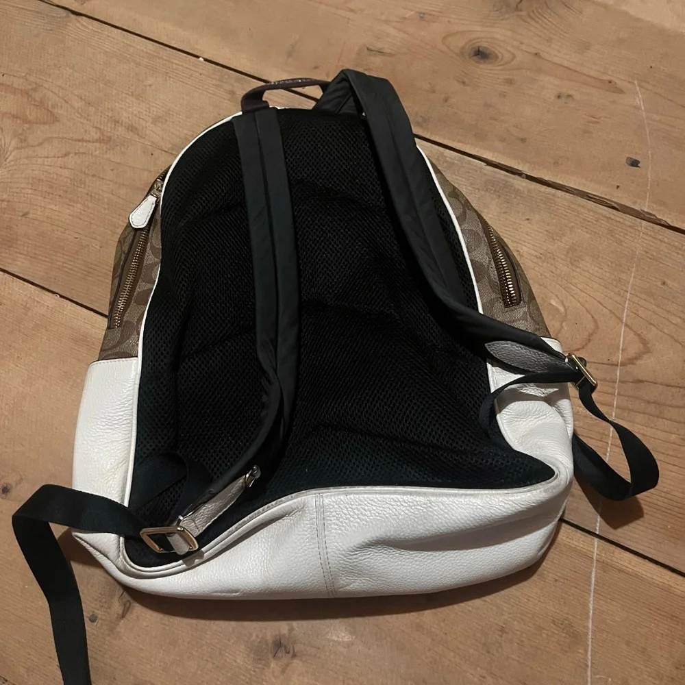 COACH Court Backpack In Signature Canvas - Picture 5 of 10